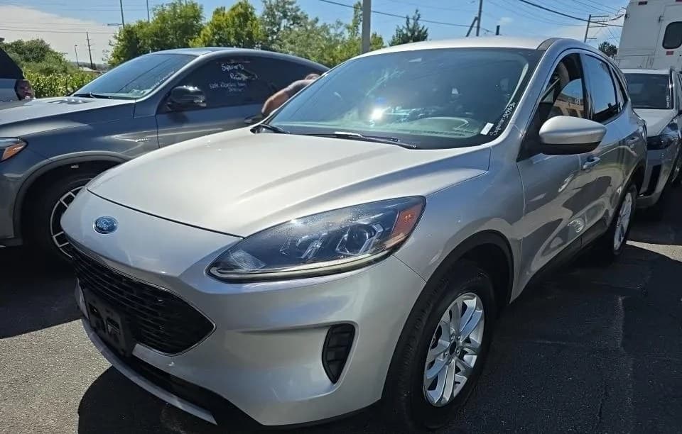 2020 FORD ESCAPE SE 2
