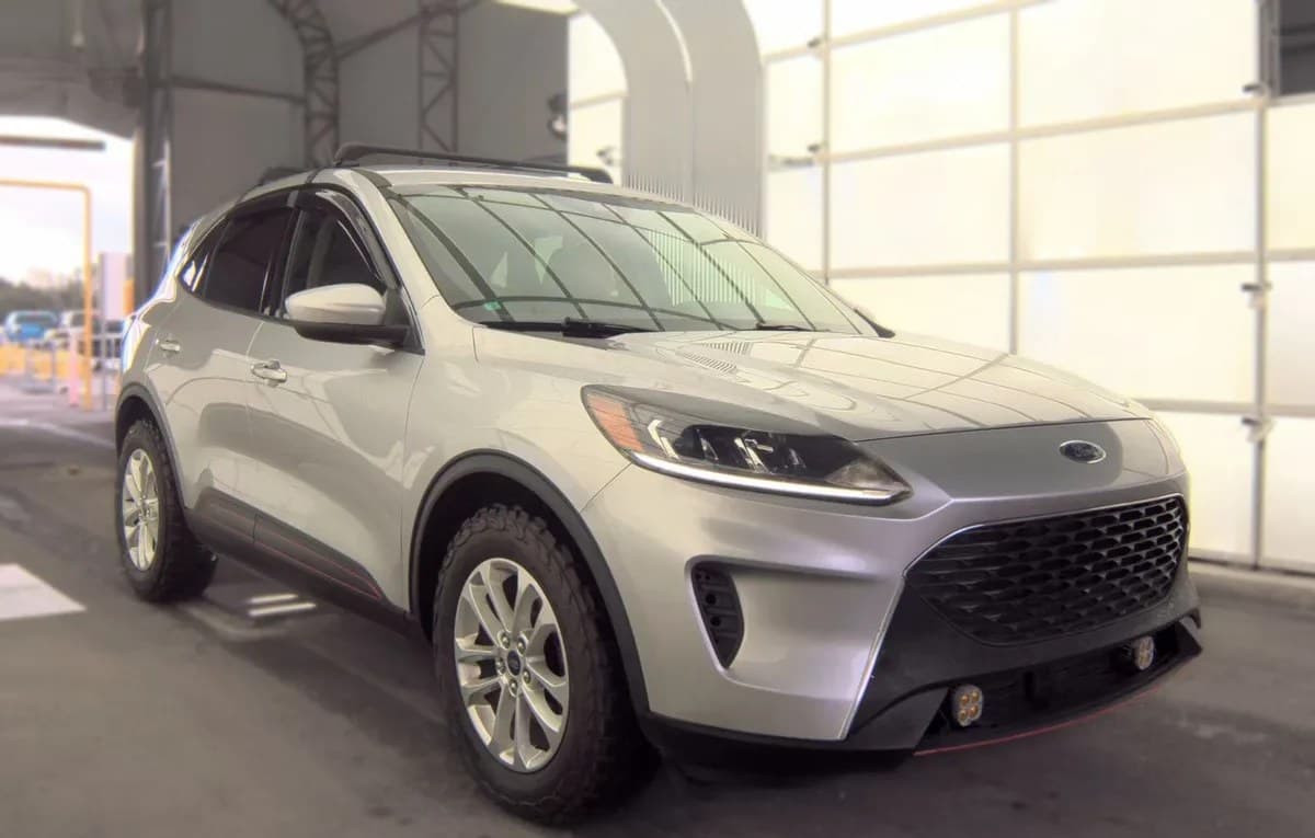 2020 FORD ESCAPE SE 3