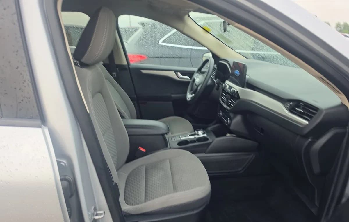 2020 FORD ESCAPE SE 5