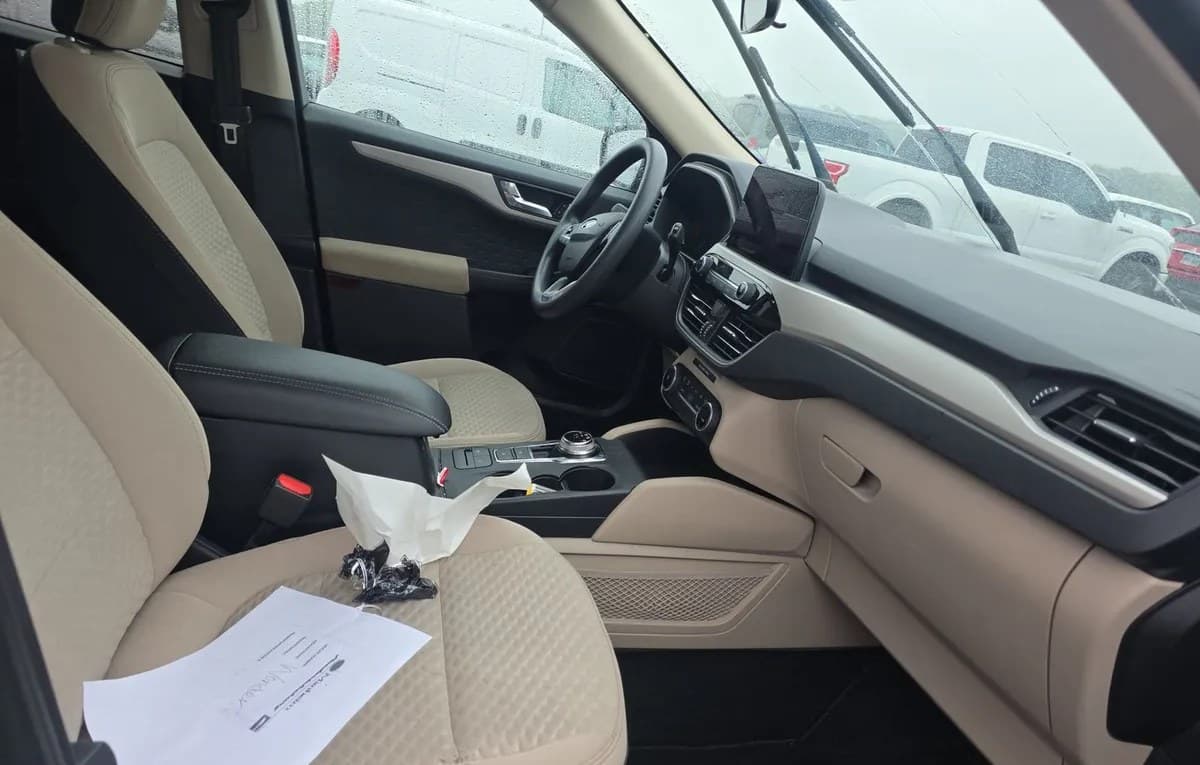 2020 FORD ESCAPE SE 5