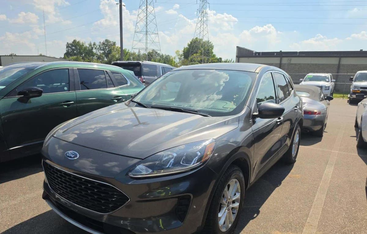 2020 FORD ESCAPE SE 2