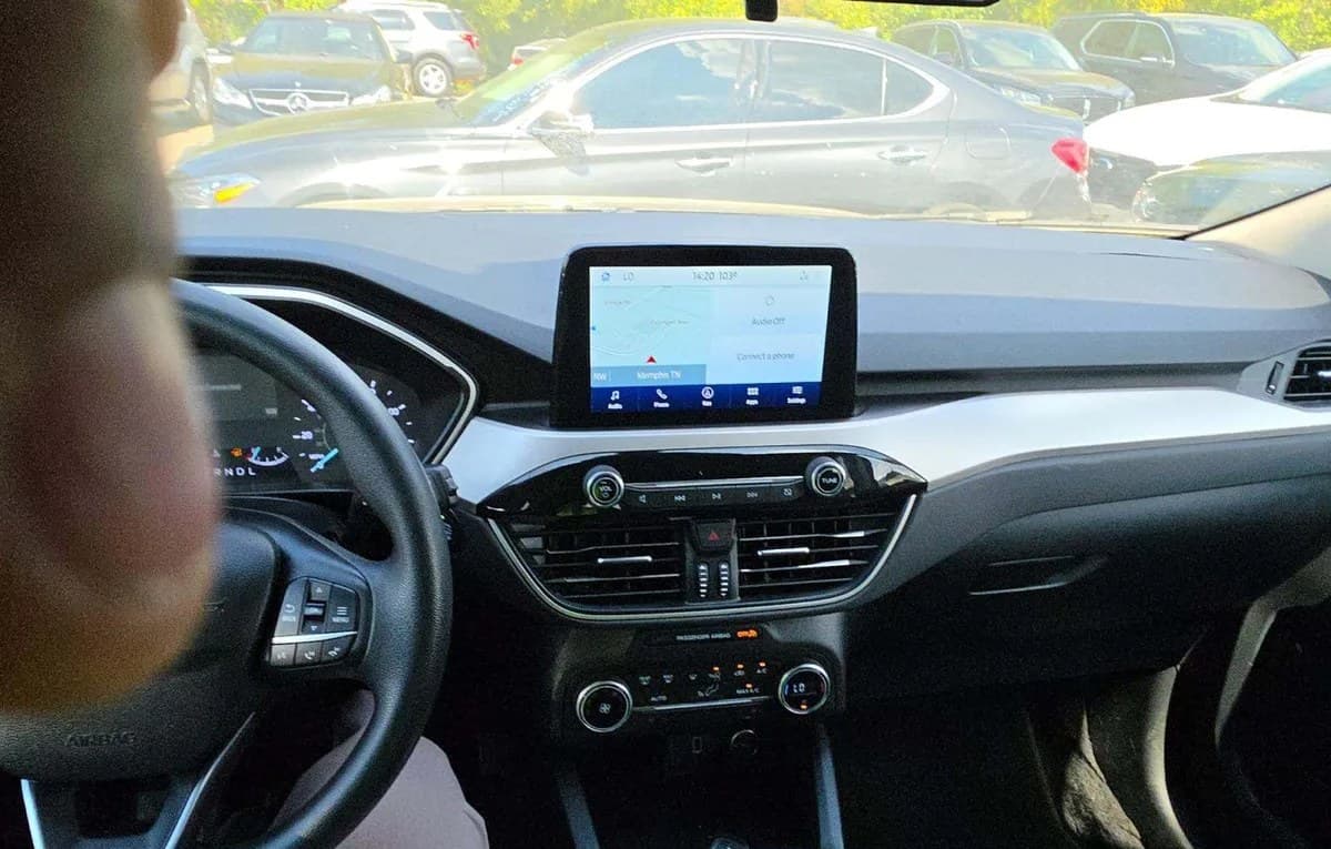 2020 FORD ESCAPE SE 7