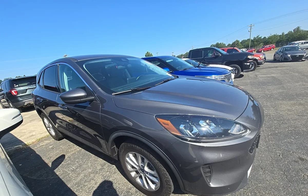 2021 FORD ESCAPE SE 3