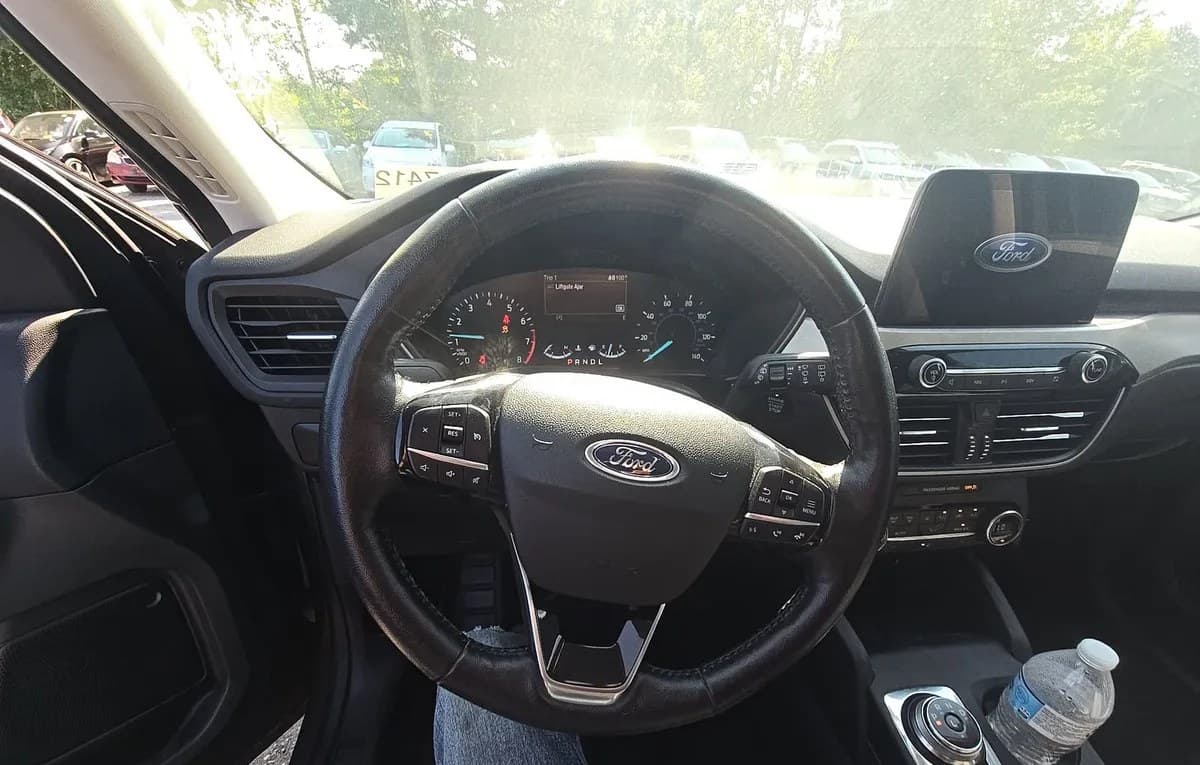 2021 FORD ESCAPE SE 6