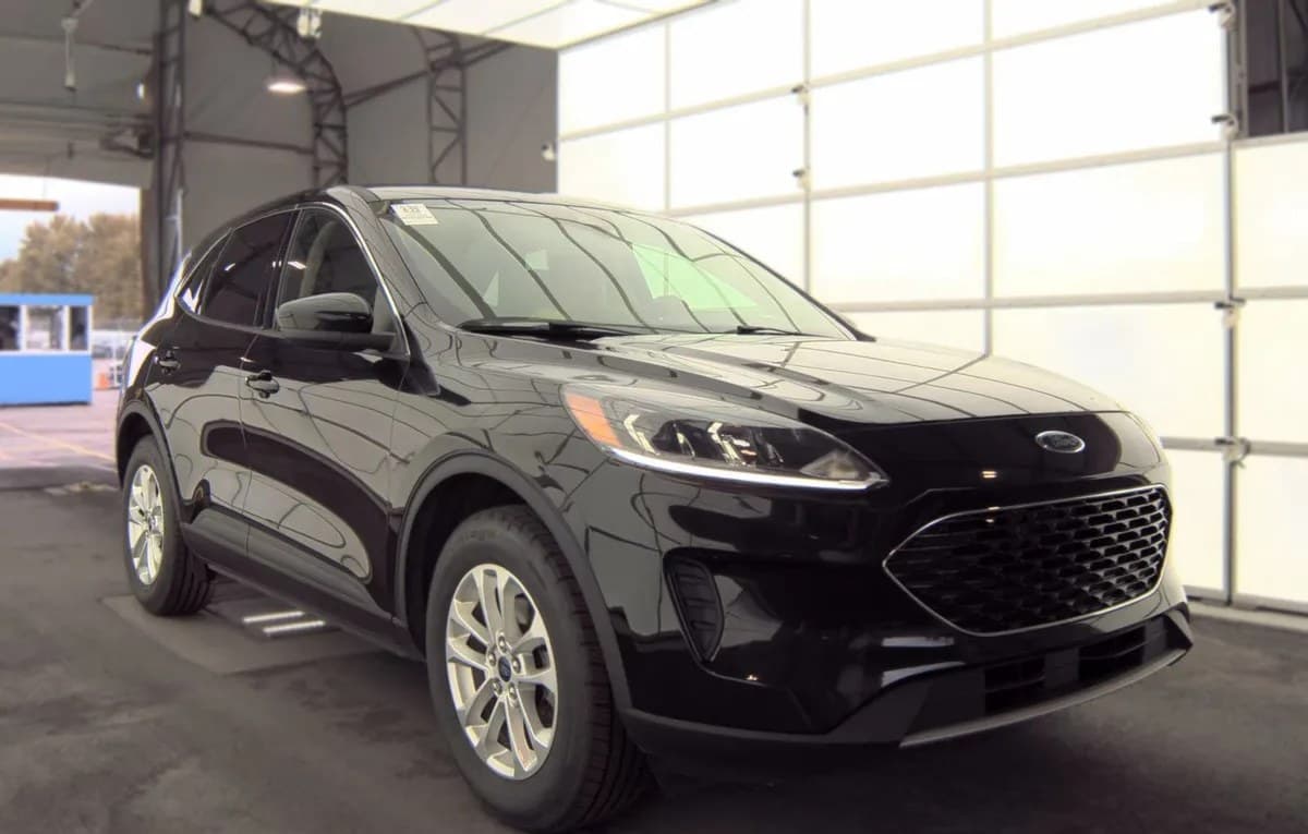 2020 FORD ESCAPE SE 4