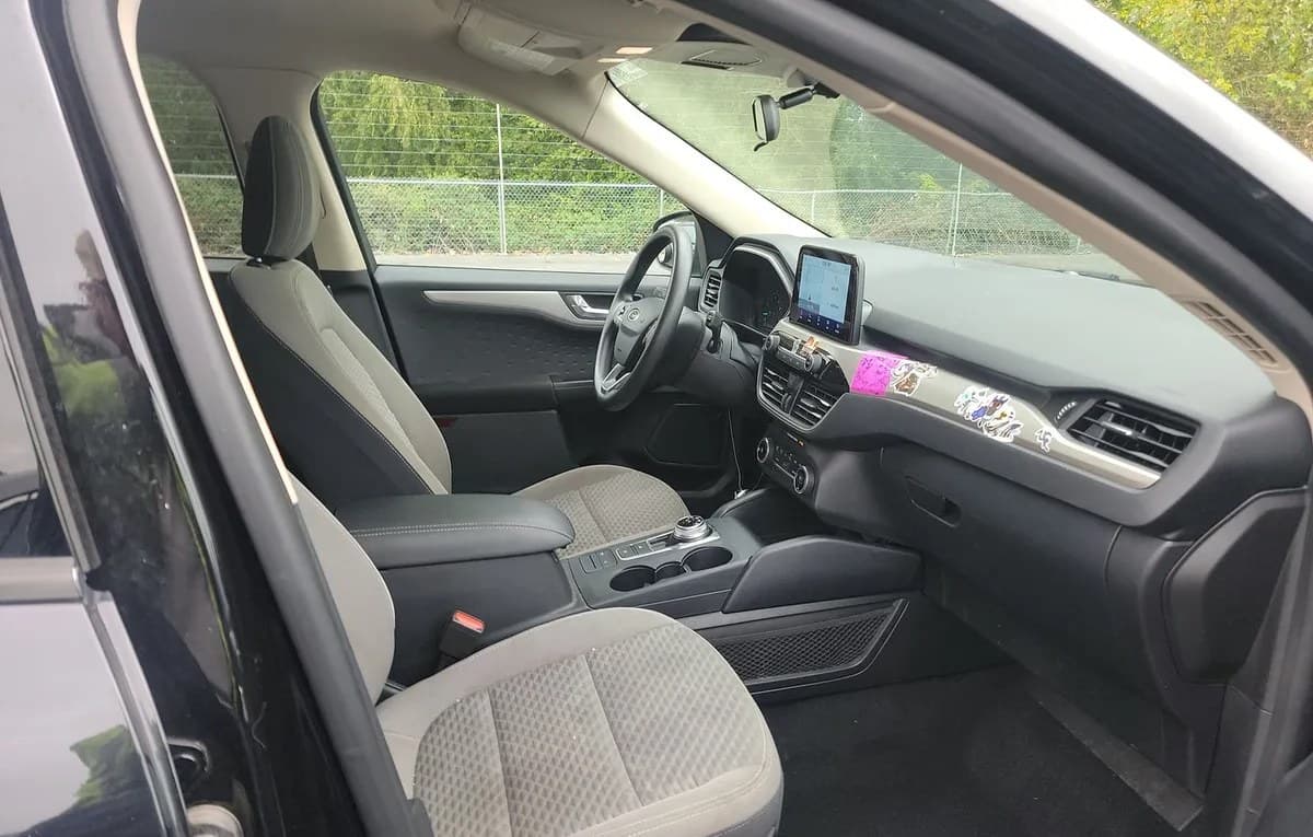 2020 FORD ESCAPE SE 5