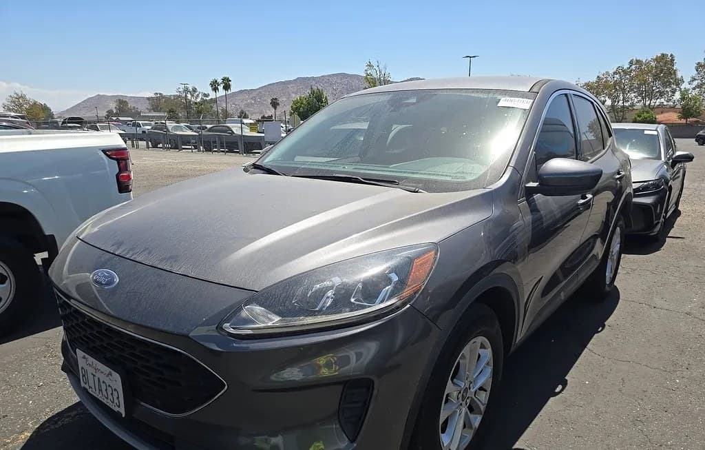 2021 FORD ESCAPE SE 1