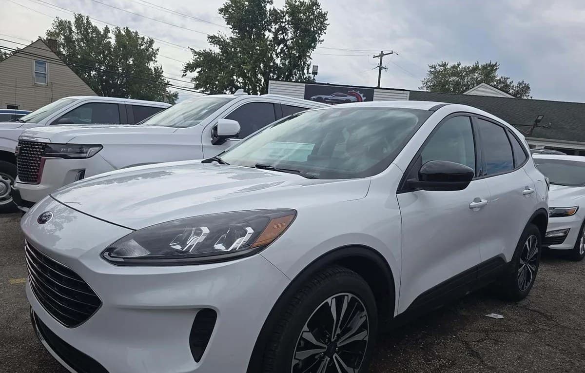 2021 FORD ESCAPE SE 2