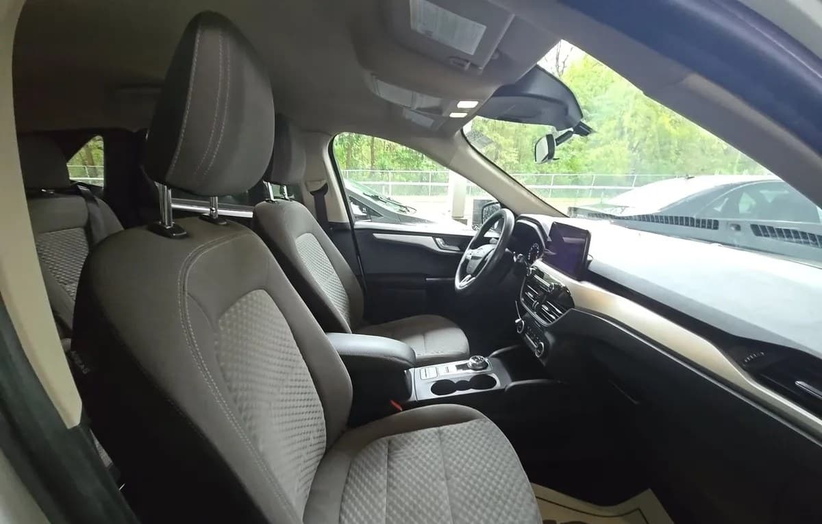 2020 FORD ESCAPE SE 5