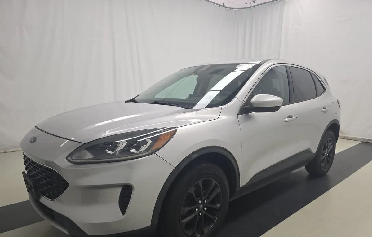 2020 FORD ESCAPE SE 2