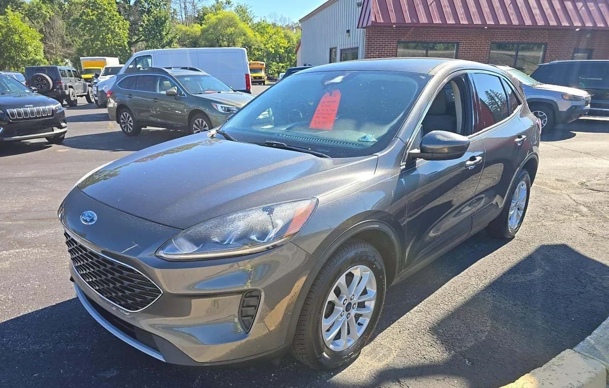 2020 FORD ESCAPE SE 2