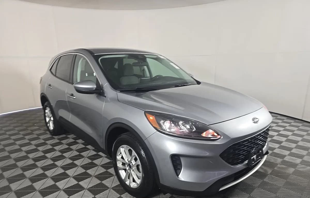 2021 FORD ESCAPE SE 4