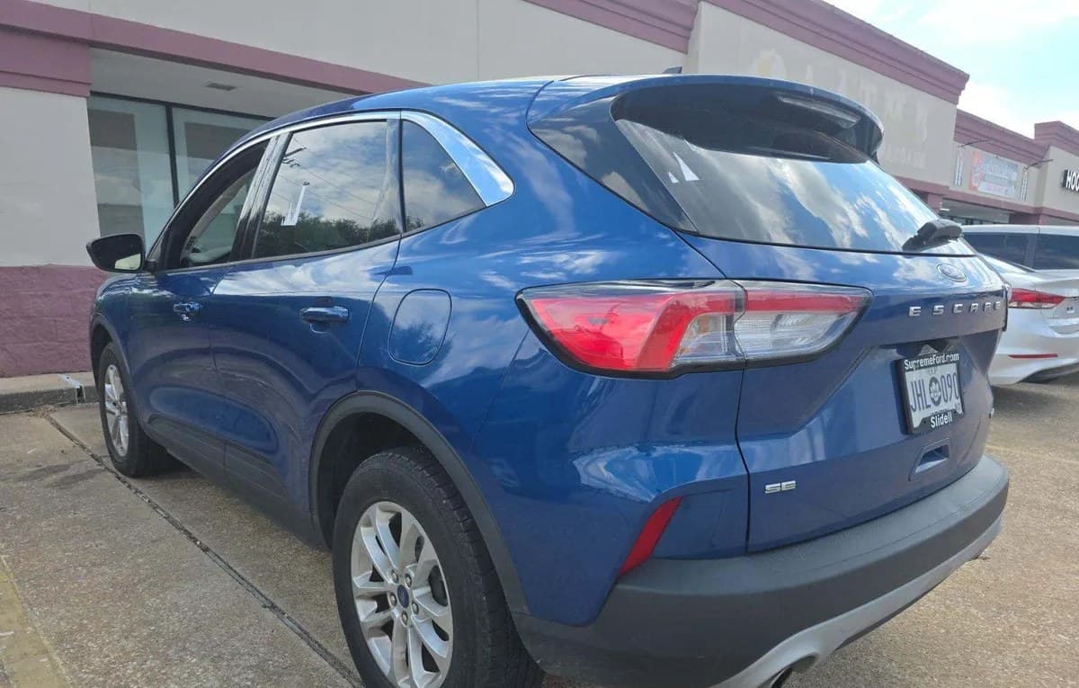 2022 FORD ESCAPE SE 3