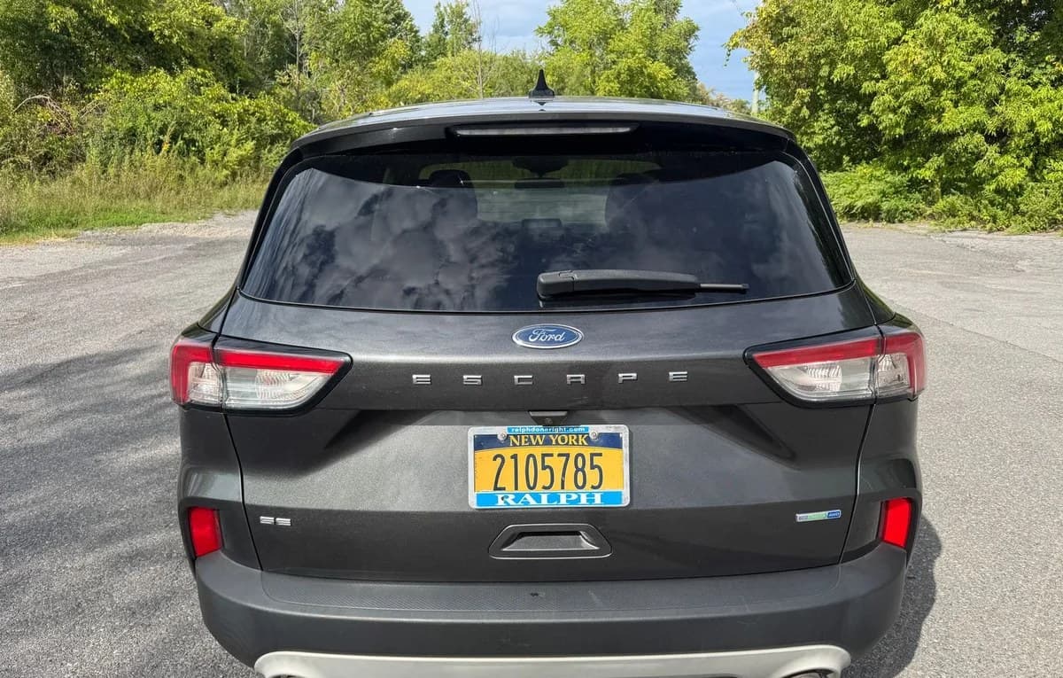 2020 FORD ESCAPE SE 4