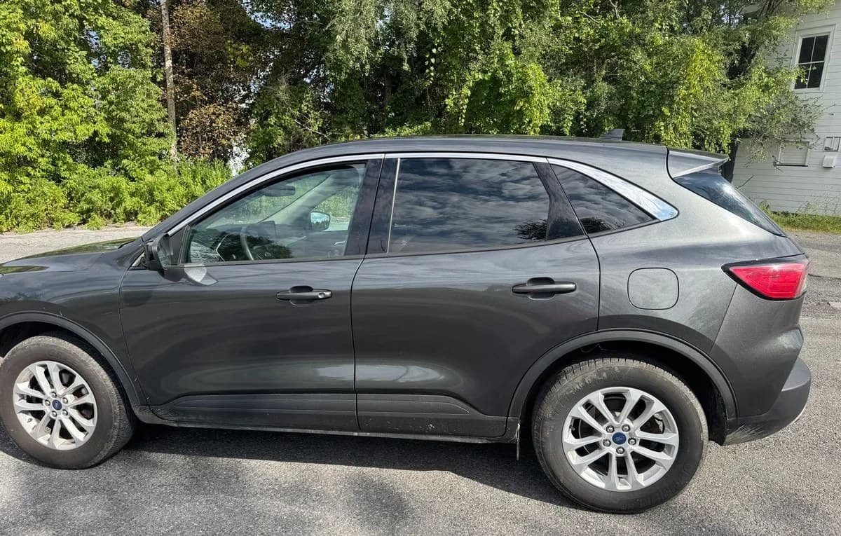 2020 FORD ESCAPE SE 6