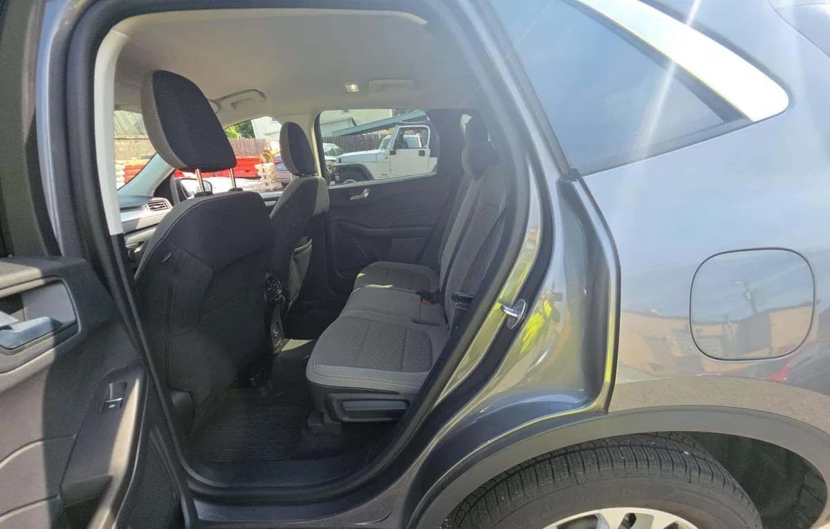2021 FORD ESCAPE SE 7