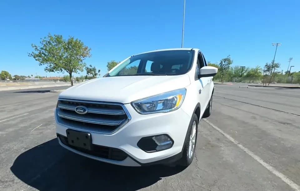 2017 FORD ESCAPE SE 2