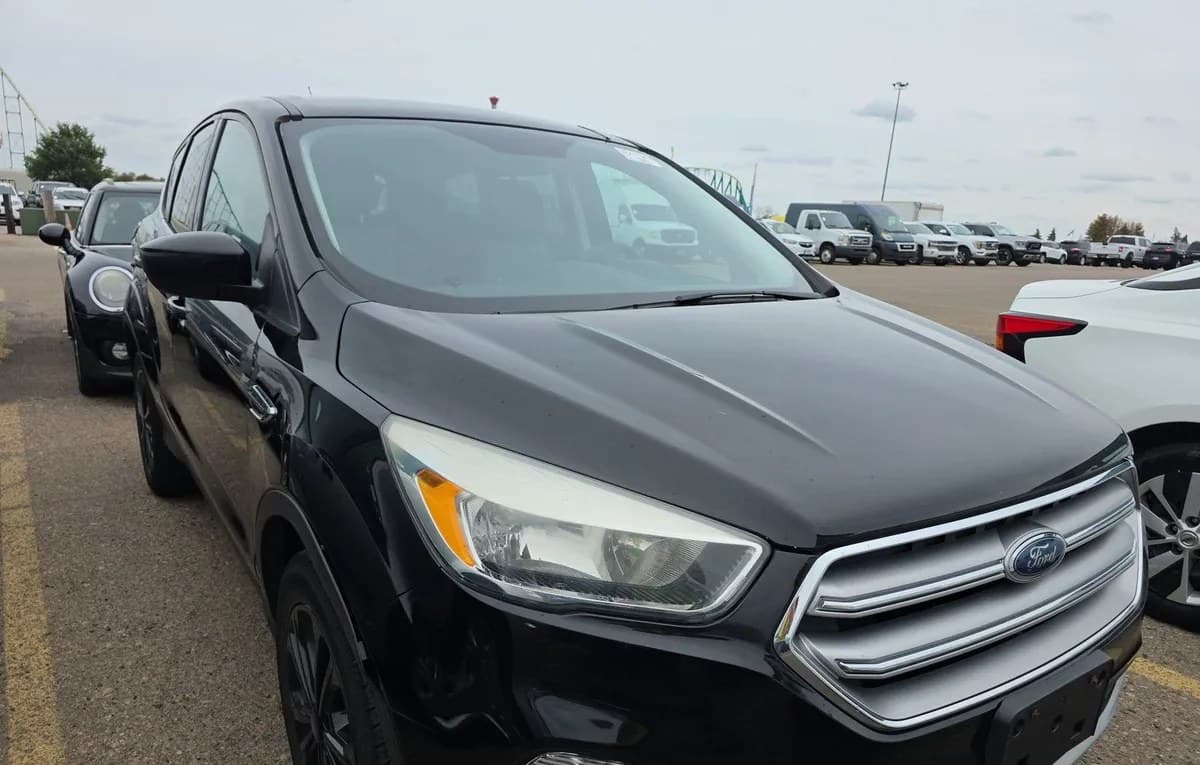 2017 FORD ESCAPE SE 3