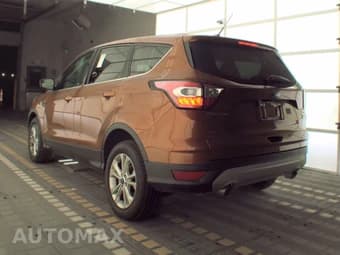 2017 FORD ESCAPE SE 7