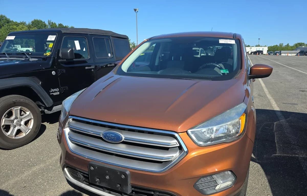 2017 FORD ESCAPE SE 2