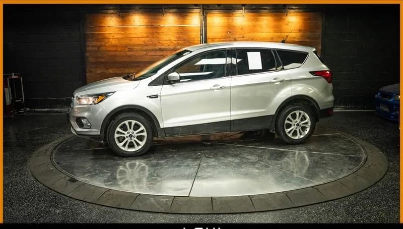 2019 FORD ESCAPE SE 2