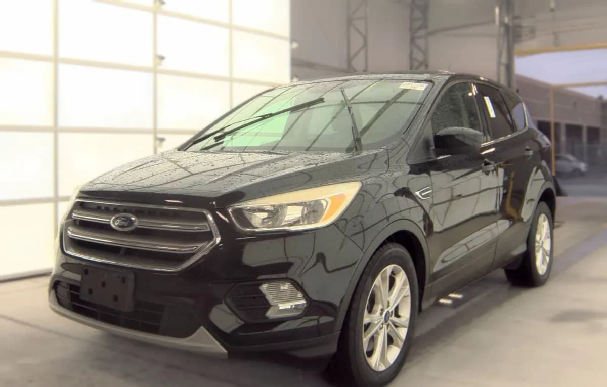 2017 FORD ESCAPE SE 2