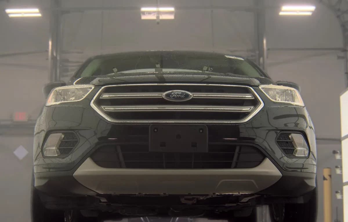 2017 FORD ESCAPE SE 4