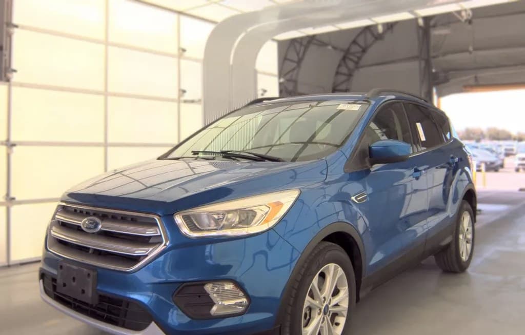 2017 FORD ESCAPE SE 1