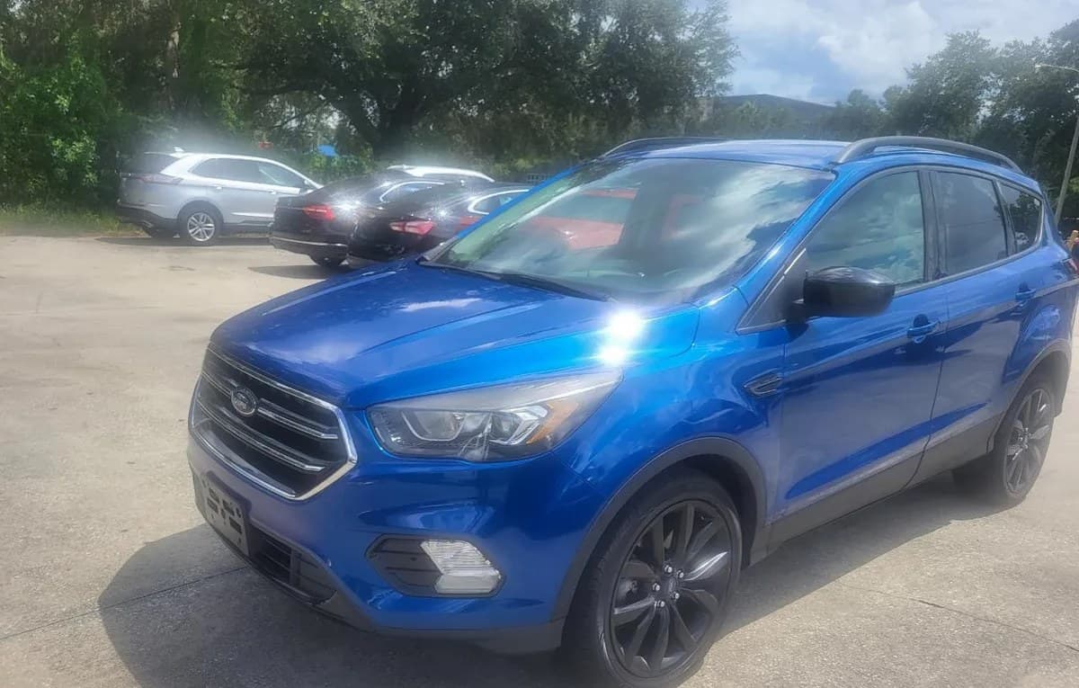 2019 FORD ESCAPE SE 4