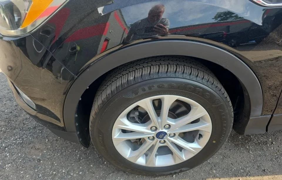 2017 FORD ESCAPE SE 5