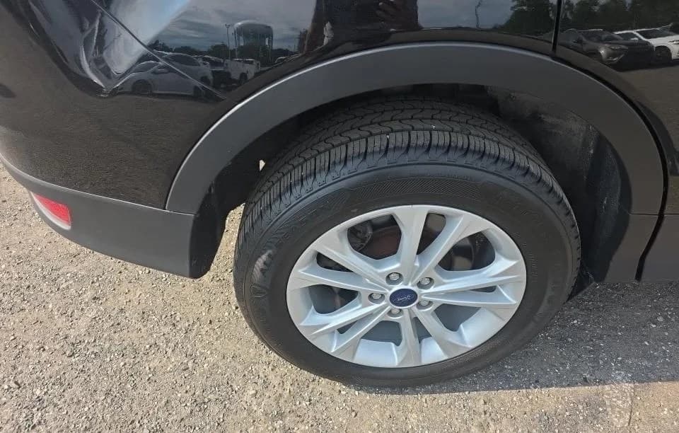 2017 FORD ESCAPE SE 7
