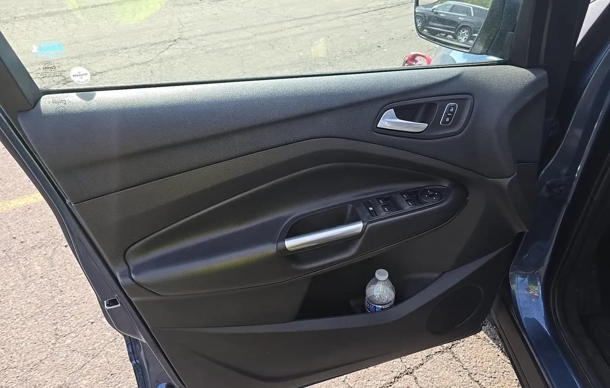 2018 FORD ESCAPE SE 6
