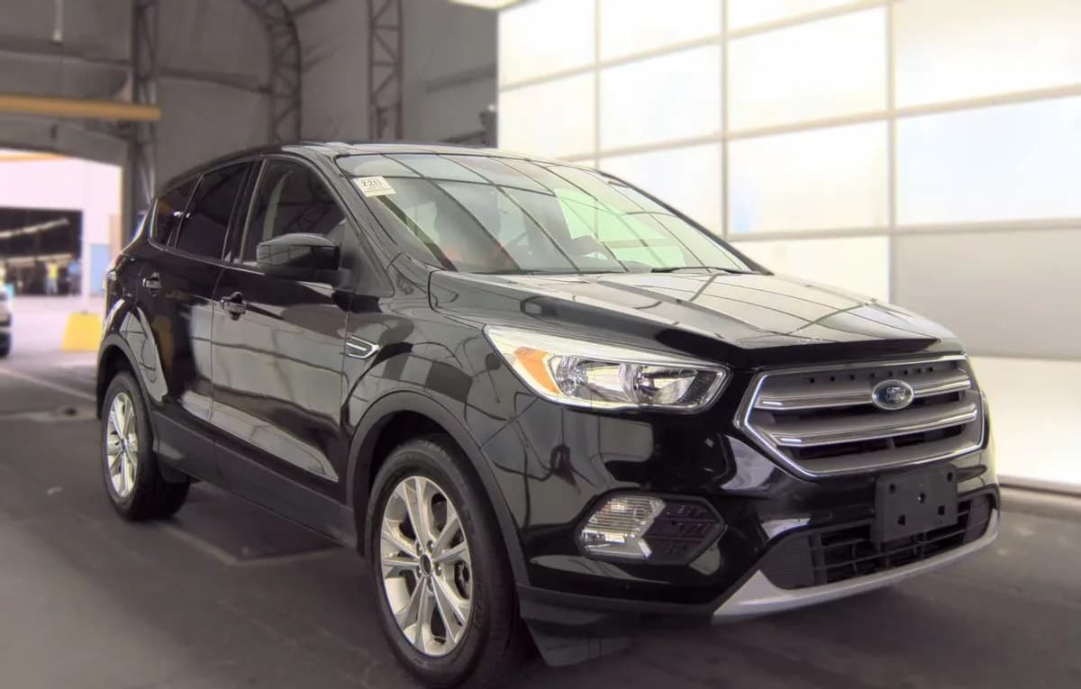 2019 FORD ESCAPE SE 4
