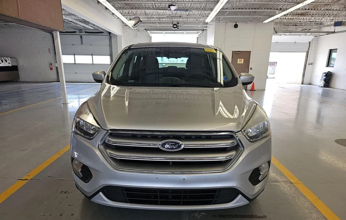2017 FORD ESCAPE SE 2