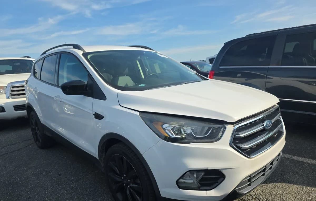2018 FORD ESCAPE SE 4