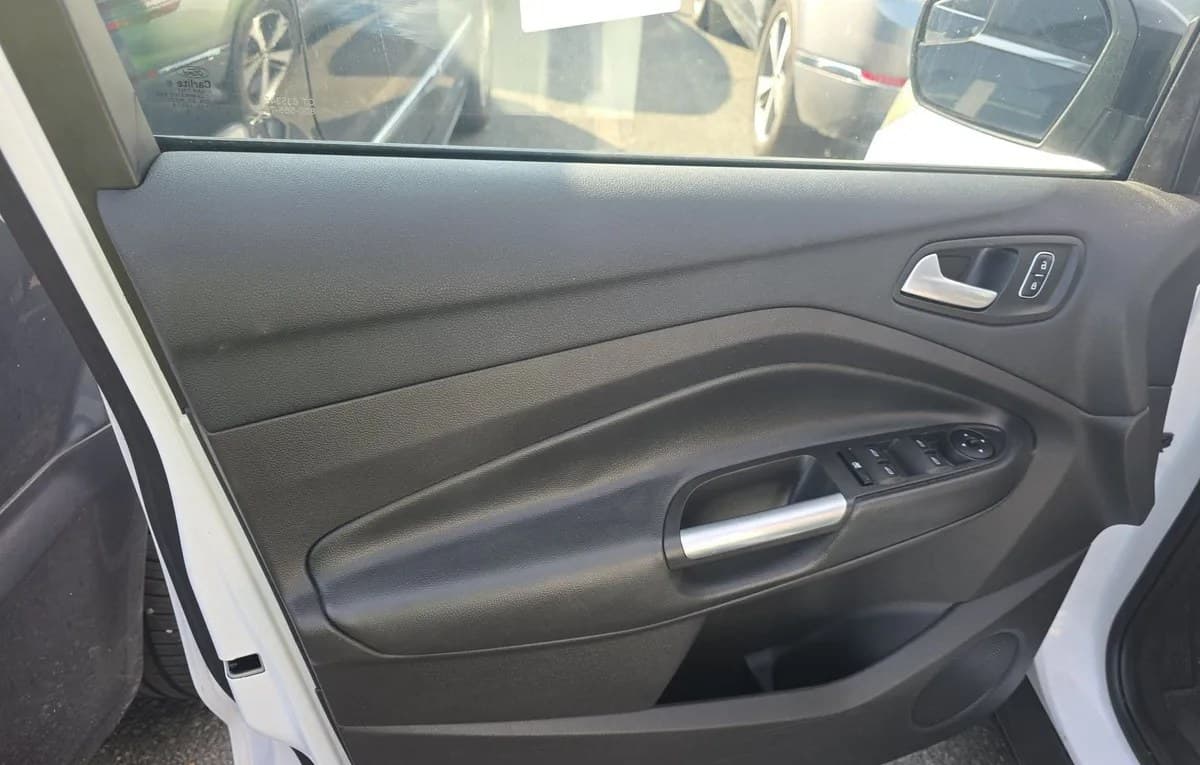 2018 FORD ESCAPE SE 6