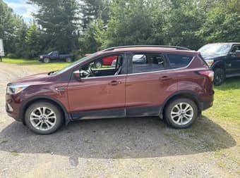 2018 FORD ESCAPE SE 9