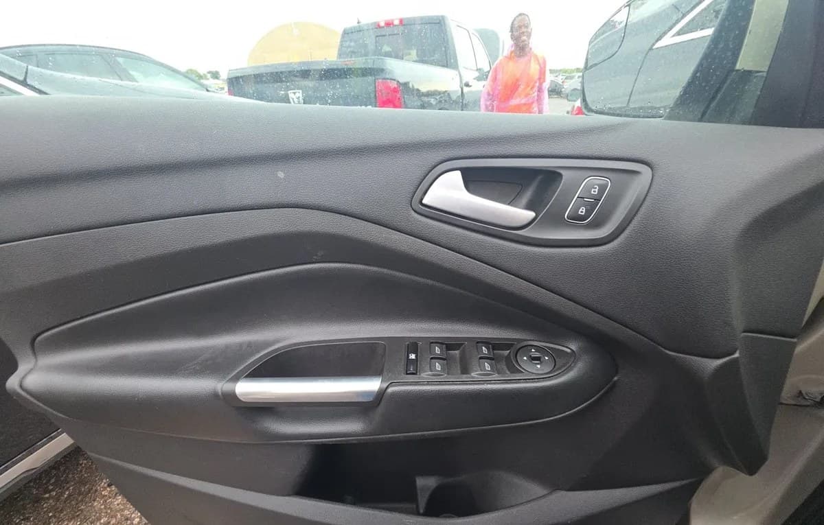 2018 FORD ESCAPE SE 6
