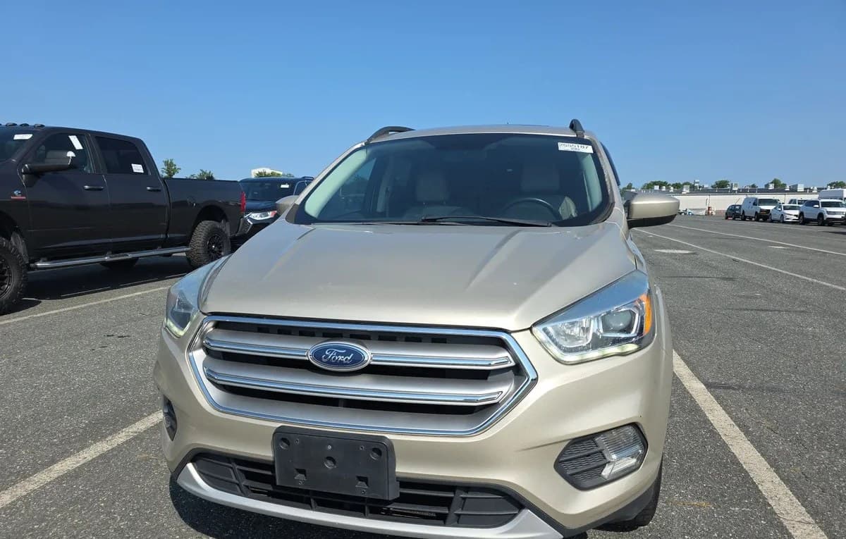 2017 FORD ESCAPE SE 3