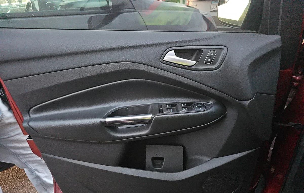 2019 FORD ESCAPE SE 5