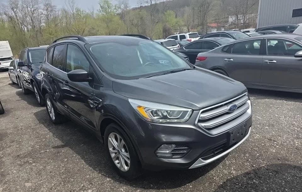 2017 FORD ESCAPE SE 3