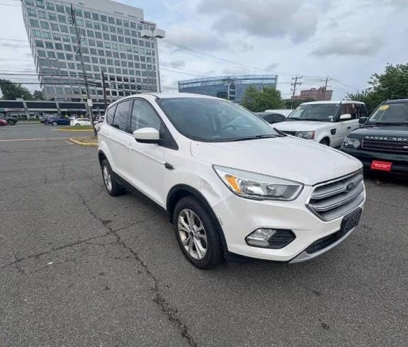2017 FORD ESCAPE SE 2
