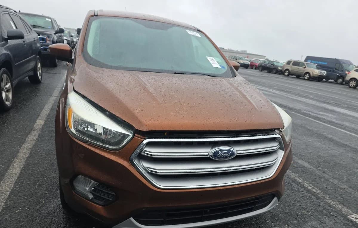 2017 FORD ESCAPE SE 3