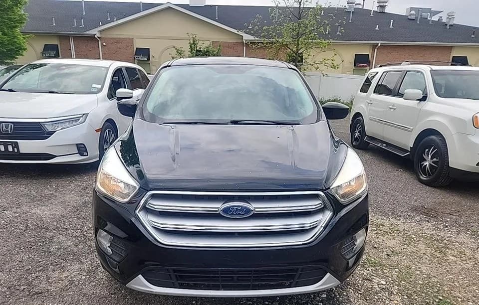 2017 FORD ESCAPE SE 2