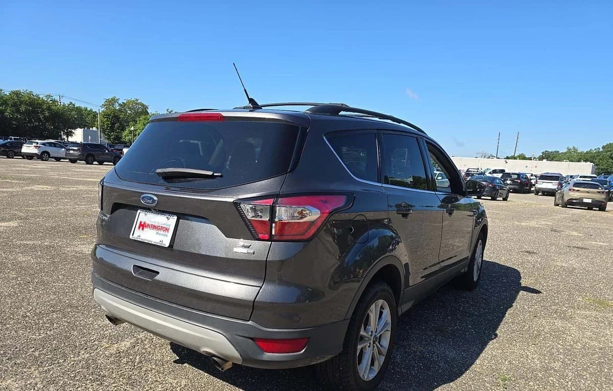 2018 FORD ESCAPE SE 3