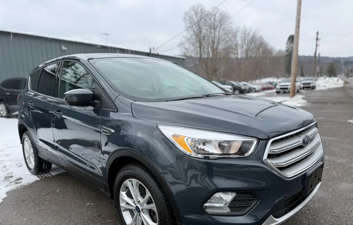 2019 FORD ESCAPE SE 2