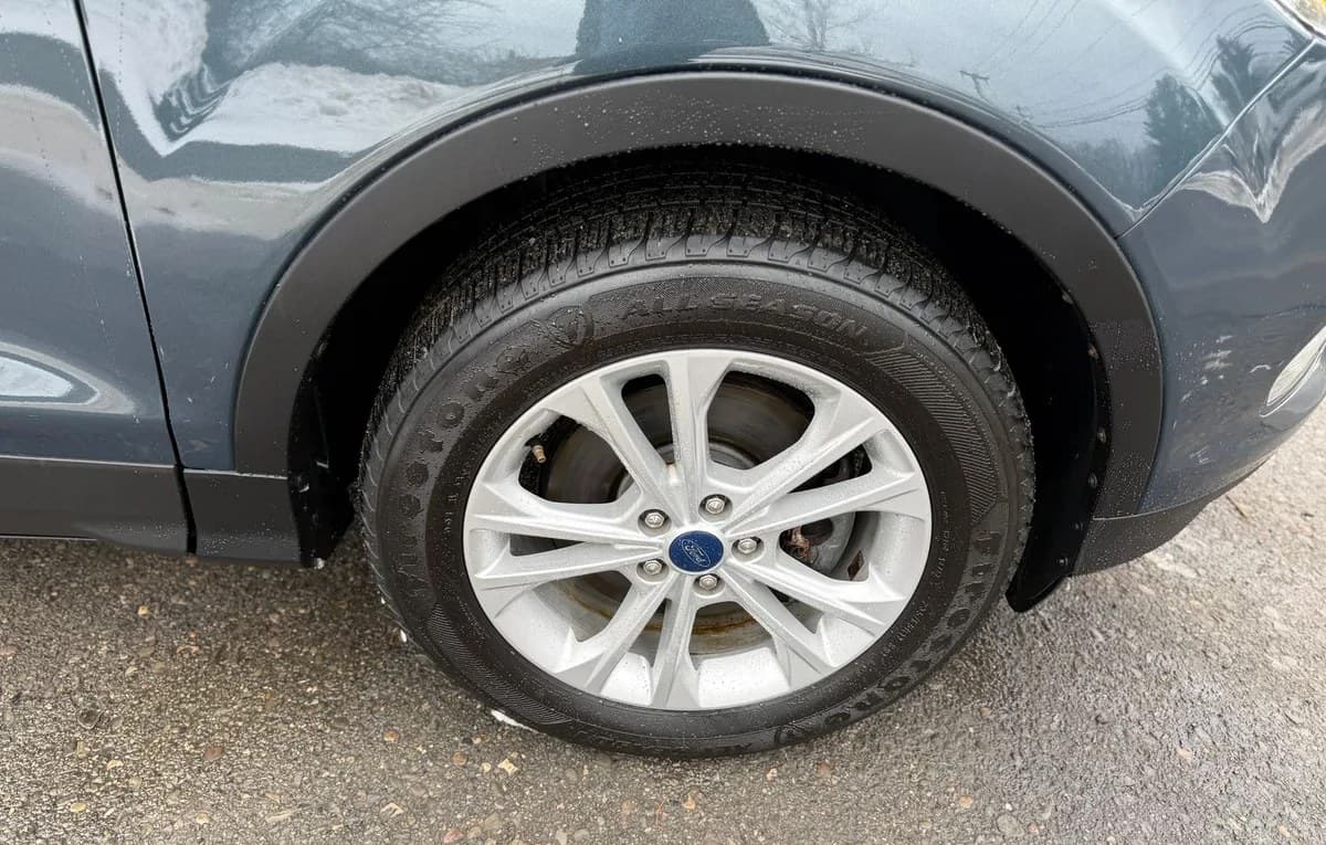 2019 FORD ESCAPE SE 6