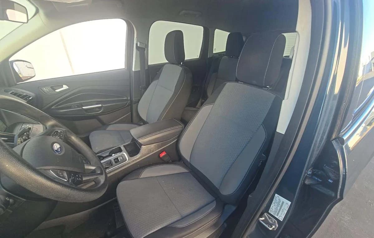 2019 FORD ESCAPE SE 4