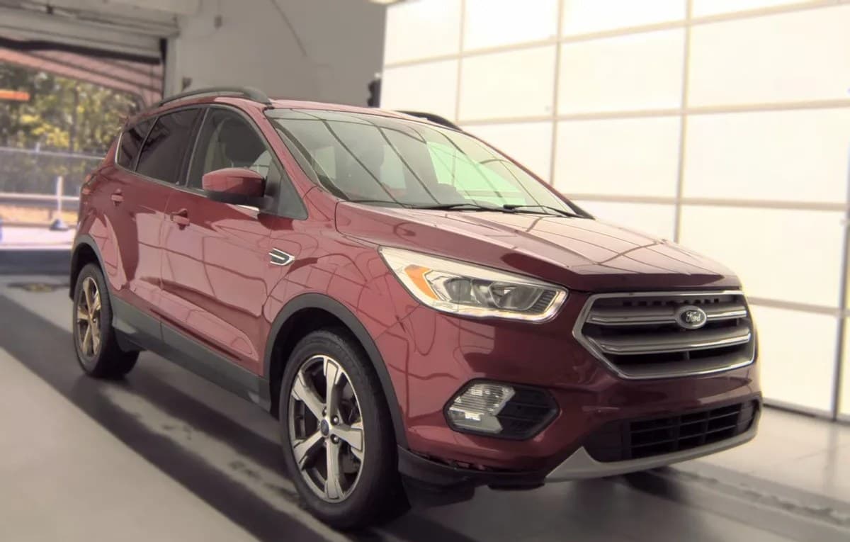2017 FORD ESCAPE SE 3