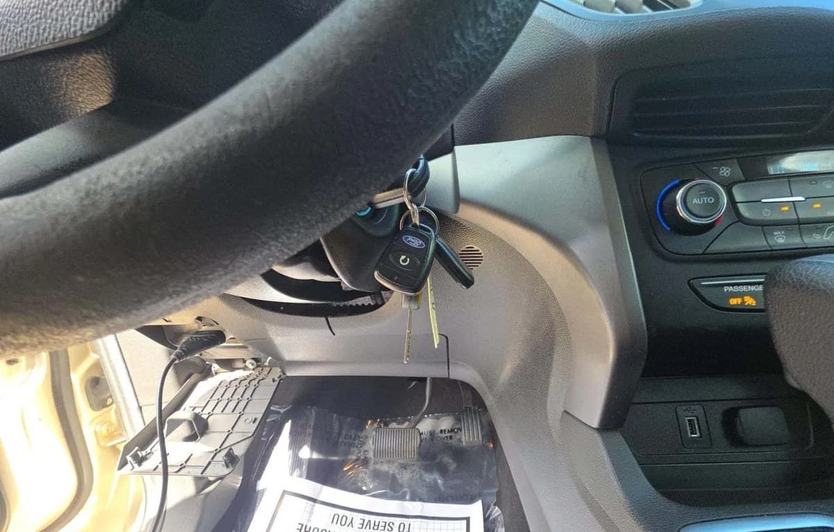 2017 FORD ESCAPE SE 5
